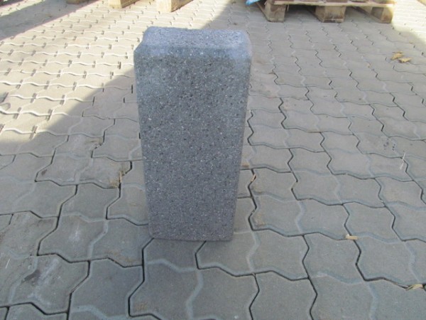 Maxi Palisade 18x12x40 cm (basalt-anthrazit) kugelgestrahlt 1.Wahl Sonderposten