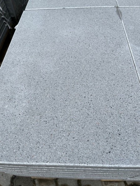 Terrassenplatte dunkelgrau geschliffen 60x40x3,6 cm 2.Wahl