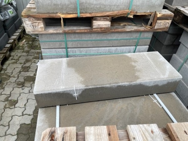 2. Wahl Beton Blockstufe 100x35x15 cm grau (FCN)